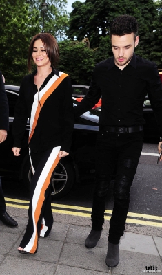 Cheryl_and_Liam_arriving_for_her_33rd_birthday_dinner_30_06_16_281229.jpg
