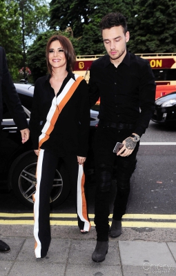 Cheryl_and_Liam_arriving_for_her_33rd_birthday_dinner_30_06_16_282029.jpg