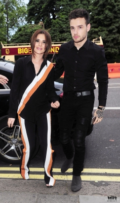 Cheryl_and_Liam_arriving_for_her_33rd_birthday_dinner_30_06_16_28329.jpg