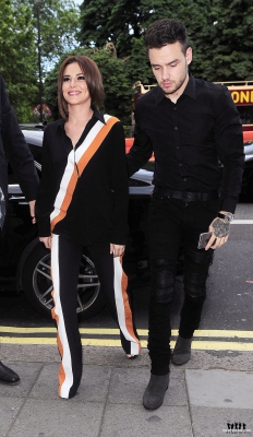 Cheryl_and_Liam_arriving_for_her_33rd_birthday_dinner_30_06_16_28629.jpg