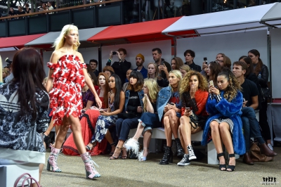LFW_-_House_of_Holland_17_09_16_281729.jpg