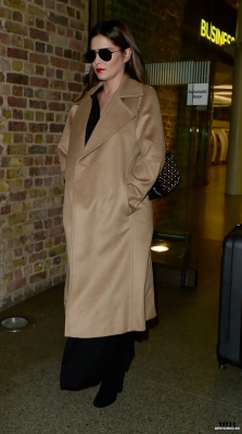 At_Kings_Cross_St_Train_Station_03_10_16_288629.jpg