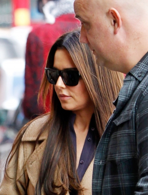 Cheryl_Heading_to_Paris_Fashion_Week_02_10_16_282329.jpg