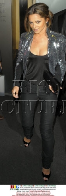 Cheryl_and_Ashley_leaving_Nobu_Berkely_restaurant_020709_65.jpg
