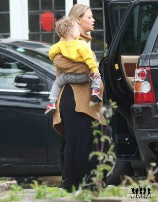 Kimberley_and_Bobby_out_and_about_07_10_16_281429.jpg