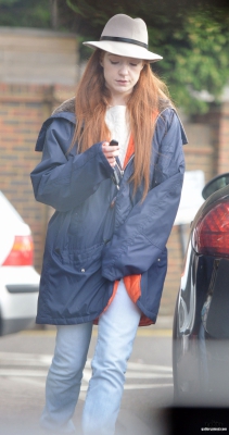 Nicola_out_and_about_in_London_06_10_16_28529.jpg