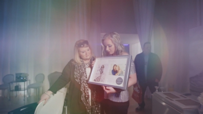 Cheryl_StormFlower_Platinum_launch_mp40236.jpg