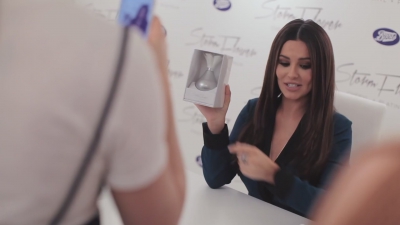 Cheryl_StormFlower_Platinum_launch_mp40239.jpg