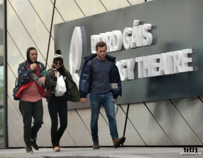 Sarah_arriving_at_the_Bord_Gais_Energy_Theatre_in_Dublin_12_11_16_281829.jpg