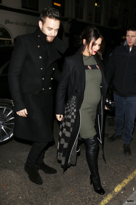 Arriving_at_the_Fair_of_St_James_Christmas_Carol_Concert_29_11_16_2810429.jpg