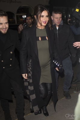 Arriving_at_the_Fair_of_St_James_Christmas_Carol_Concert_29_11_16_2811029.jpg