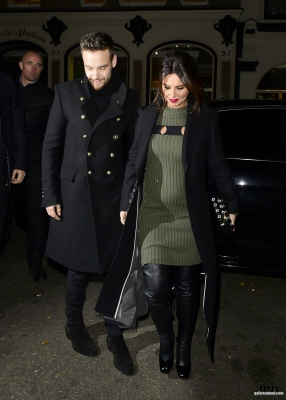 Arriving_at_the_Fair_of_St_James_Christmas_Carol_Concert_29_11_16_284929.jpg