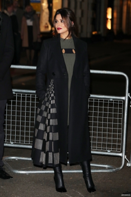 Arriving_at_the_Fair_of_St_James_Christmas_Carol_Concert_29_11_16_289229.jpg