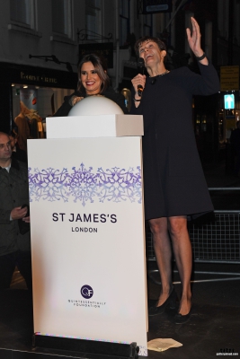 The_St_James__Church_Christmas_Lights_Switch_On_29_11_16_282829.jpg
