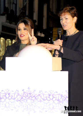 The_St_James__Church_Christmas_Lights_Switch_On_29_11_16_2829829.jpg