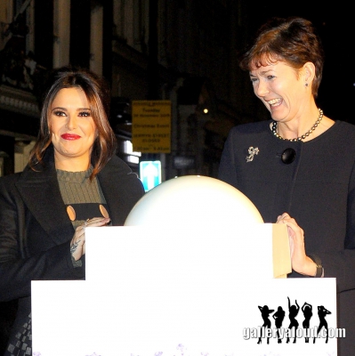 The_St_James__Church_Christmas_Lights_Switch_On_29_11_16_2830029.jpg