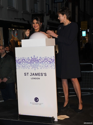 The_St_James__Church_Christmas_Lights_Switch_On_29_11_16_283629.jpg