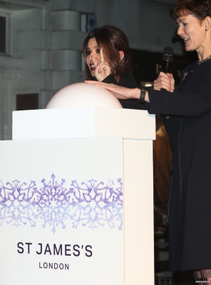 The_St_James__Church_Christmas_Lights_Switch_On_29_11_16_288029.jpg