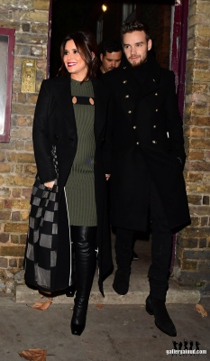 Leaving_St_James_Church_29_11_16_2816229.jpg