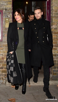 Leaving_St_James_Church_29_11_16_2816329.jpg