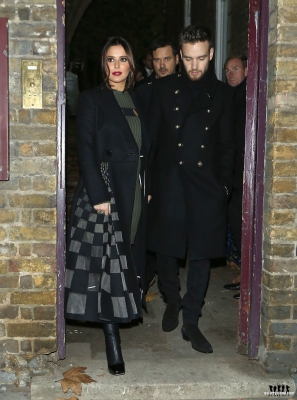 Leaving_St_James_Church_29_11_16_2817529.jpg