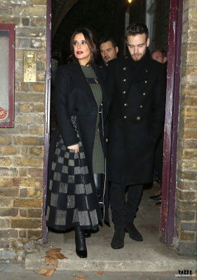 Leaving_St_James_Church_29_11_16_2817629.jpg
