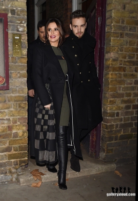 Leaving_St_James_Church_29_11_16_2823929.jpg