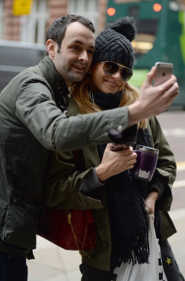Arriving_at_Palace_Theatre2C_Manchester_27_10_16_28229.jpg