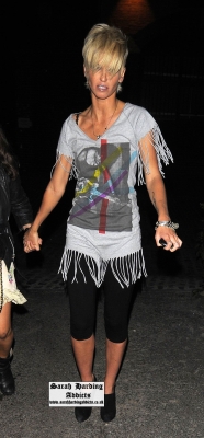 Sarah_Harding_leaving_Gilgamesh_Restaurant_Bar_03_07_09_28929.jpg