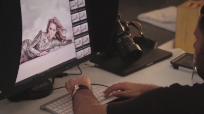 Cheryl_Storm_Flower_Platinum_Fragrance_BTS_HD_mp40072.jpg