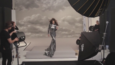 Cheryl_Storm_Flower_Platinum_Fragrance_BTS_HD_mp40104.jpg