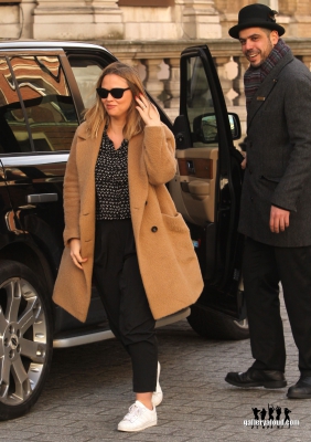 Arriving_at_the_Langham_Hotel_02_03_17_28229.jpg