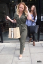 Имя файла=Outside_AOL_Build_in_London_20_07_17_281929.jpg
Размер файла=379КБ
Размеры=1633x2409
Дата=Июль 29, 2017 Outside_AOL_Build_in_London_20_07_17_281929.jpg