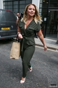 Имя файла=Outside_AOL_Build_in_London_20_07_17_286829.jpg
Размер файла=2392КБ
Размеры=1799x2700
Дата=Июль 29, 2017 Outside_AOL_Build_in_London_20_07_17_286829.jpg
