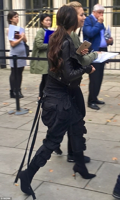 Cheryl_in_London_10_08_17_28529.jpg