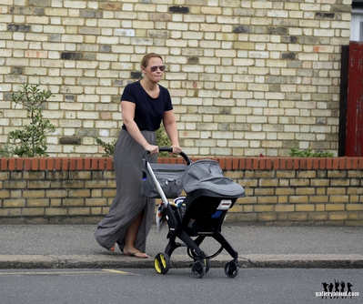 Taking_Baby_Cole_for_a_stroll2C_London_25_07_17_281329.jpg