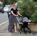 Имя файла=Taking_Baby_Cole_for_a_stroll2C_London_25_07_17_28329.jpg
Размер файла=4240КБ
Размеры=2699x2625
Дата=Сент 02, 2017 Taking_Baby_Cole_for_a_stroll2C_London_25_07_17_28329.jpg