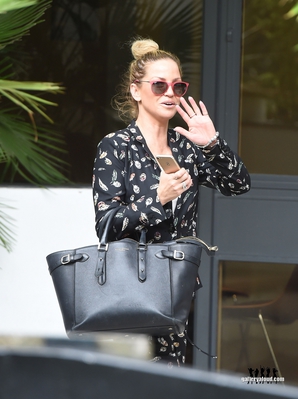 Arriving_at_the_ITV_Studios_05_09_17_28229.jpg