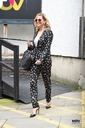 Имя файла=Leaving_the_ITV_Studios_05_09_17_283029.jpg
Размер файла=2661КБ
Размеры=1797x2700
Дата=Сент 05, 2017 Leaving_the_ITV_Studios_05_09_17_283029.jpg