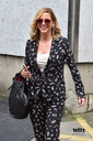 Leaving_the_ITV_Studios_05_09_17_28829.jpg