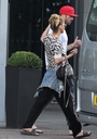Имя файла=Sarah_Harding_and_Chad_Johnson_put_on_a_show_of_unity_to_leave_hotel_28_08_17_284229.jpg
Размер файла=300КБ
Размеры=962x1363
Дата=Сент 10, 2017 Sarah_Harding_and_Chad_Johnson_put_on_a_show_of_unity_to_leave_hotel_28_08_17_284229.jpg