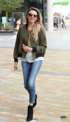 Arriving_at_BBC_Radio_Manchester_27_09_17_282729.jpg