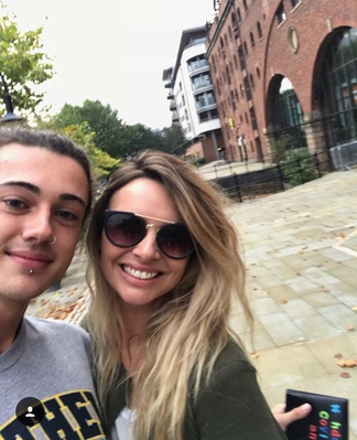 Arriving_at_BBC_Radio_Manchester_27_09_17_285729.jpg