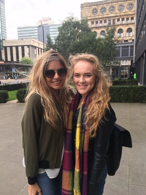 Arriving_at_BBC_Radio_Manchester_27_09_17_28929.jpg