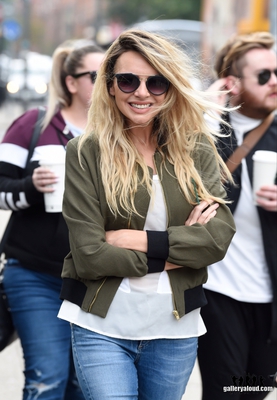 Arriving_at_Gaydio_Radio_Station_Manchester_27_09_17_28529.jpg