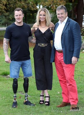 Donating_Her_Big_Brother_Winnings_To_The_Haig_Housing_Trust_22_09_17_28729.jpg