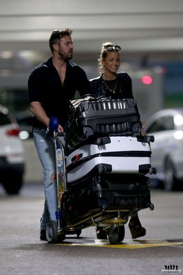Arriving_at_LAX_Airport_26_09_17_28629.jpg