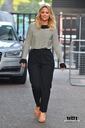 Имя файла=Outside_the_ITV_studios_26_09_17_28729.jpg
Размер файла=3768КБ
Размеры=1999x3000
Дата=Сент 29, 2017 Outside_the_ITV_studios_26_09_17_28729.jpg