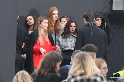 L_Oreal_Paris_Fashion_Show_01_10_17_2812229.jpg