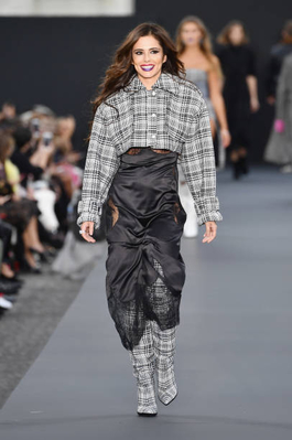 L_Oreal_Paris_Fashion_Show_01_10_17_2818329.jpg